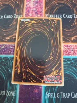 Yugioh Dark Hole PGL2-EN089 Gold Rare Unlimited Near Mint - Image 3