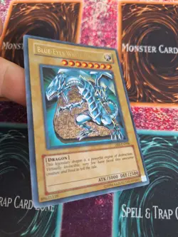 Yugioh Blue-Eyes White Dragon DB1-EN098 Ultra Rare Unlimited Near Mint - Image 2