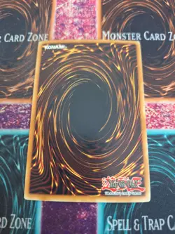 Yugioh Blue-Eyes White Dragon DB1-EN098 Ultra Rare Unlimited Near Mint - Image 3