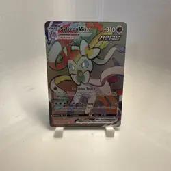 Pokemon TCG Sylveon VMAX Evolving Skies Holo Card 211/203 Secret Rare - Image 1