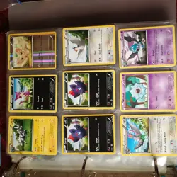 Pokemon TCG Black and White Base Set 2011 69 Card Lot - Image 4