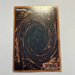 Yugioh Blue Eyes White Dragon SDK-E001 1st Edition Ultra Rare Trading Card - Image 3