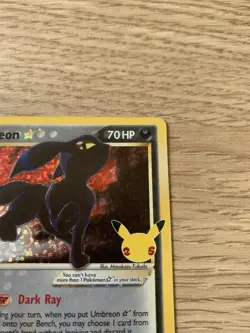 Umbreon Gold Star 17/17 Celebrations Classic Collection Pokemon Card - Image 4