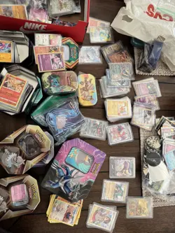 Pokemon Card Lot 100 OFFICIAL TCG Cards + HOLOS - Image 2