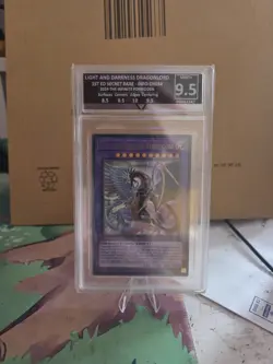 LIGHT AND DARKNESS DRAGONLORD INFO-EN034 ULTRA RARE YUGIOH GET GRADED 9.5 - Image 1
