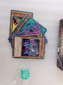 YUGIOH Dragons of Legend DRL2 Lot of 24 Cards + Teal Dice - Image 3
