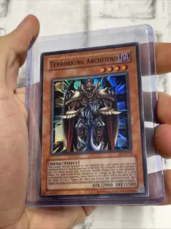 Yugioh Terrorking Archfiend DCR-072 Unlimited Super Rare Holo - LP Vintage Card - Image 1