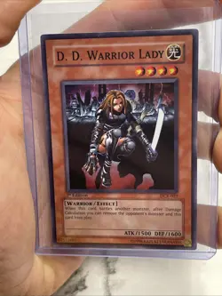 YUGIOH D.D. WARRIOR LADY DCR-027 1ST EDITION SUPER LP/NM VINTAGE VTG CARD - Image 2