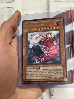 2006 Yu-Gi-Oh! Shadow of Infinity 1st Edition Doom Dozer #SOI-EN024 LP Yugioh! - Image 1