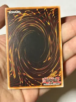 YUGIOH Blue-Eyes White Dragon OP28-EN001 Ultimate Rare NM #6 - Image 4