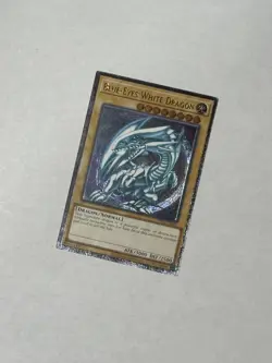 YUGIOH Blue-Eyes White Dragon OP28-EN001 Ultimate Rare NM #1 - Image 1