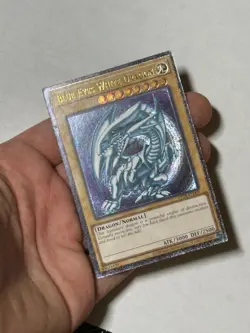 YUGIOH Blue-Eyes White Dragon OP28-EN001 Ultimate Rare NM #1 - Image 3