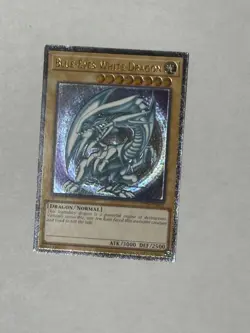 YUGIOH Blue-Eyes White Dragon OP28-EN001 Ultimate Rare LP #2 - Image 1