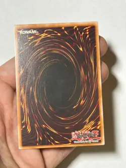 YUGIOH Blue-Eyes White Dragon OP28-EN001 Ultimate Rare LP #2 - Image 4