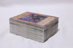 99 pcs. YuGiOh Yu-Gi-Oh! 1996 trading cards lot French language - Image 3