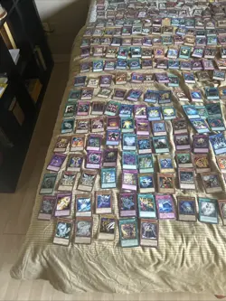 Legendary Hero Decks Yugioh +Personal Cards Including Blue Eyes White Dragon 500 - Image 3