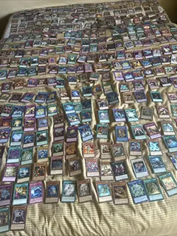 Legendary Hero Decks Yugioh +Personal Cards Including Blue Eyes White Dragon 500 - Image 4
