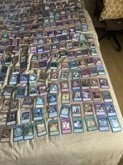 Legendary Hero Decks Yugioh +Personal Cards Including Blue Eyes White Dragon 500 - Image 5