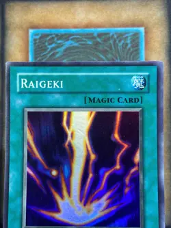 Yugioh Raigeki LOB-E042 Super Rare 1st Ed EUROPEAN VLP - Image 2