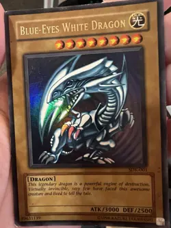 Yugioh Blue-Eyes White Dragon Ultra Rare Holo 1996 Yu-Gi-Oh! SDK-001 - Image 1