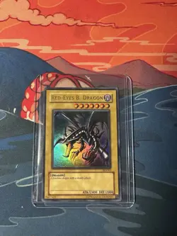 Yugioh Red-Eyes Black Dragon SDJ-001 Holo Rare Original Vintage MP - Image 1