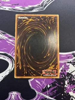 Yugioh Blue-Eyes White Dragon SDK-001 Ultra Rare HEAVY HOLO BLEED ERROR LP - Image 5