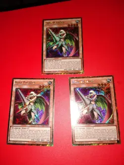 Yugioh - Rose Paladin PGL2-EN004 NM 1st Edition Gold Rare X3 playset - Image 1