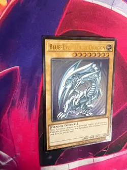 Blue-Eyes White Dragon OP28-EN001 Ultimate Rare English Near Mint Yugioh TCG - Image 2