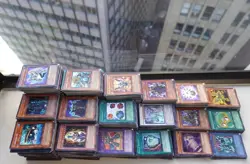 YuGiOh CARD BULK LOT FOILS | COMMONS! - Image 1