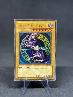 Yugioh Dark Magician SDY-006 Ultra Rare Original Print MP - Image 1