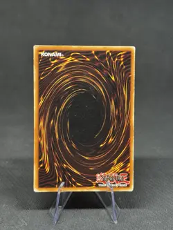 Yugioh Dark Magician SDY-006 Ultra Rare Original Print MP - Image 2