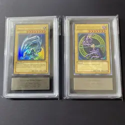 Yu-Gi-Oh! Yugioh Blue-Eyes White Dragon Dark Magician Portuguese Version ARS8 - Image 1
