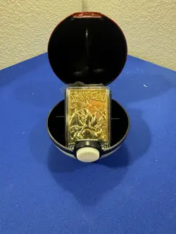 23K Gold Plated CHARIZARD Trading Card 1999 Burger King Pokemon & Pokeball - Image 4