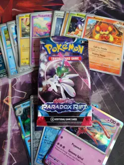 Paradox Rift Pokemon card Bundle x 30 cards - Image 1