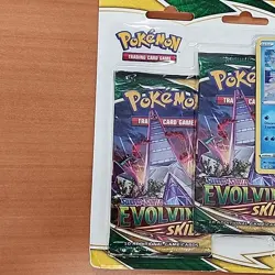 Pokemon TCG Sword & Shield Evolving Skies 3 Pack Blister + Umbreon Promo Card - Image 2