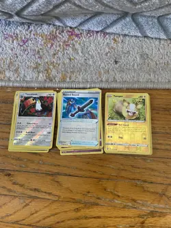 Pokemon Cards 345 Lot Of Commons, Uncommon, Rare And Hollow’s. - Image 2