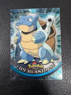 Pokemon 1999 Vintage Topps #09 Blastoise Rainbow Foil Pokemon Card NM - Image 1