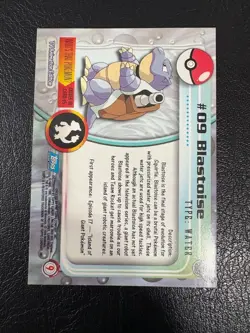 Pokemon 1999 Vintage Topps #09 Blastoise Rainbow Foil Pokemon Card NM - Image 2