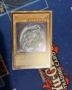 Yugioh Blue-Eyes White Dragon OP28-EN001 Ultimate Rare VLP - Image 2