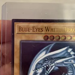 Yugioh Blue-Eyes White Dragon OP28-EN001 Ultimate Rare VLP - Image 3