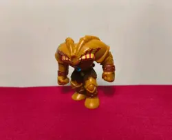 Yugioh Mattel 2" figure Exodia & 36 3D effect cards - Image 2