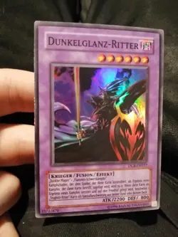 Yugioh Dunkelglanz Ritter DCR-DE017 Super Rare German Darkflare Knight - Image 1