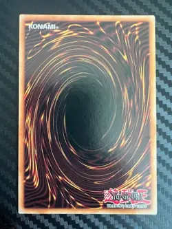 Yugioh Vision HERO Minimum Ray BLHR-EN005 Ultra Rare 1st Edition LP - Image 2