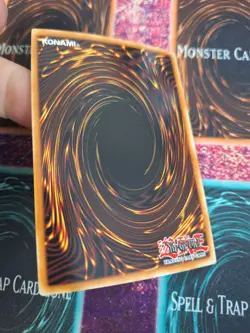 Yugioh Sky Striker Ace - Roze MGED-EN021 Premium Gold Rare 1st Edition Near Mint - Image 4