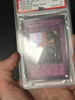 Yugioh PSA 10 Trap Hole LOB-058 WAVY Super Rare EXTREMELY RARE - Image 3