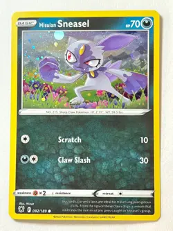 Hisuian Sneasel 092/189 Cosmos Holo Promo Fall Collector Chest Pokemon TCG - NM - Image 1