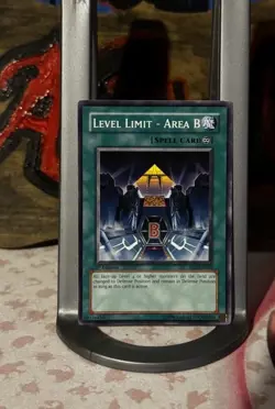 Level Limit - Area B SD3-EN024 1st Edition Yugioh TCG LP Light Play Fast Ship - Image 1