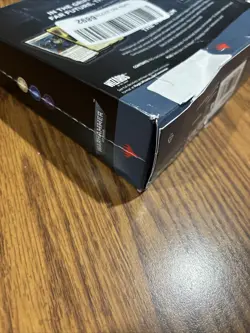 Magic the Gathering MTG Warhammer 40,000 Commander Deck - Tyranid Swarm Damaged - Image 5