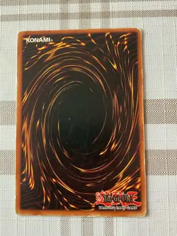 Blue-Eyes White Dragon SDK-001 Starter Deck: Kaiba-Unlimited Edition Unlimited - Image 2