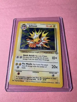 Jolteon Jungle Holo Unlimited Rare Card 4/64 WOTC MP Vintage Pokemon TCG - Image 1